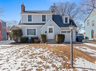 1420 S Jackson St, Green Bay, WI 54301
