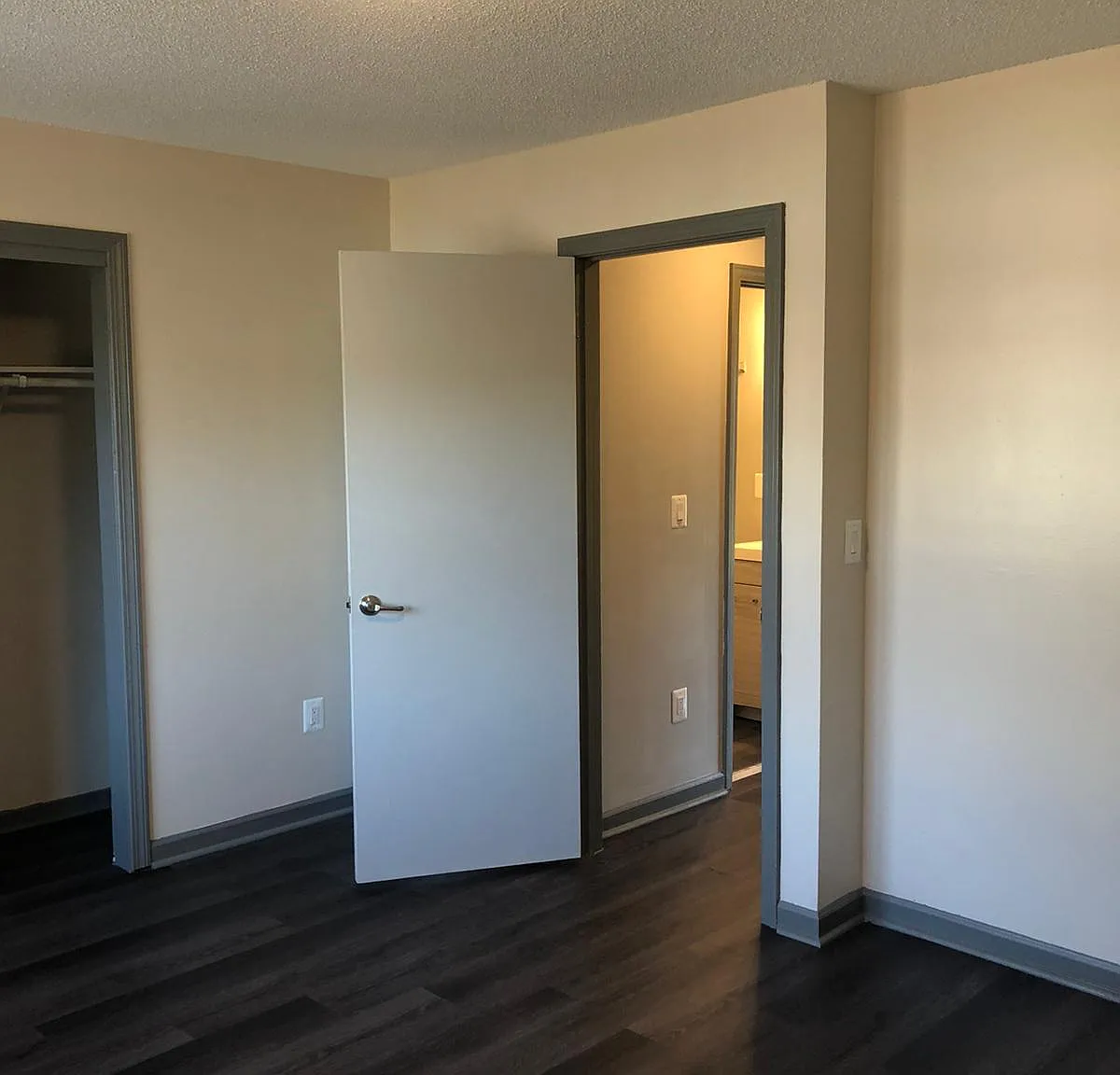 2 bed, 1.5 bath, 1200 sqft, $2,100 — Photo 4