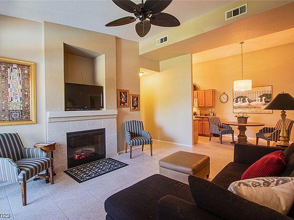 2nd image of 10640 Calico Mountain Ave Unit 202