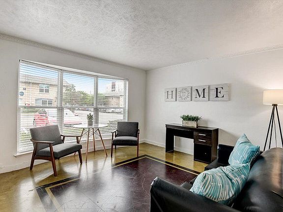 3rd image of 1003 Eagle Dr #15a283fc6