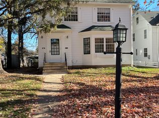 934 8th Ave SW, Rochester, MN 55902