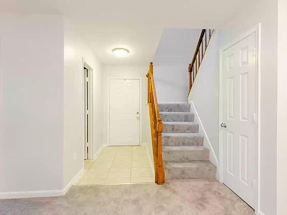 3rd image of 2241 Lovedale Ln APT J
