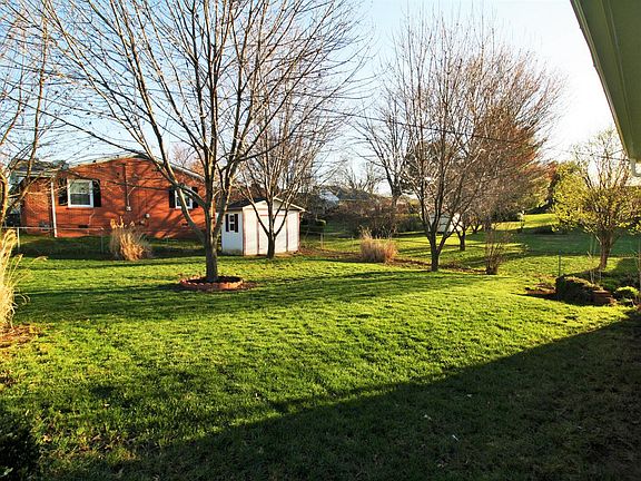 2nd image of 747 Elmwood Dr