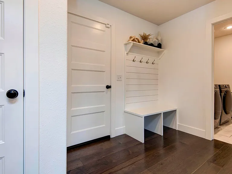 1853 S Lullwood Ave — Photo 4