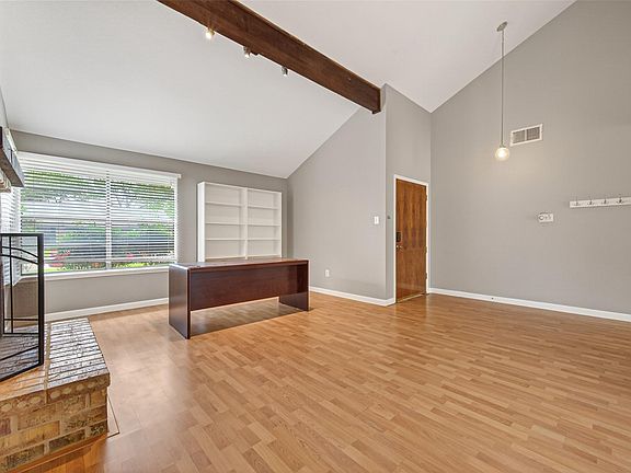 2nd image of 2215 Fort Laramie Dr