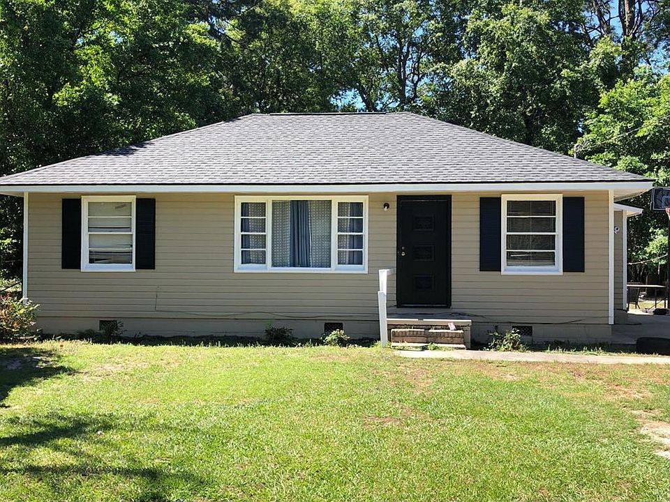 1st image of 804-809 Lausanne Dr