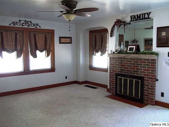 Home for Sale in Quincy, IL $93,000