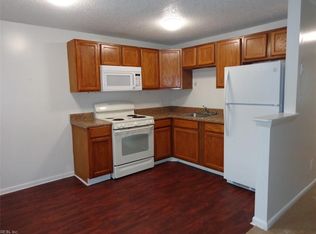 9634 1st Bay St APT M, Norfolk, VA 23518