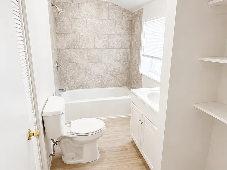 807 E Park St — Photo 7