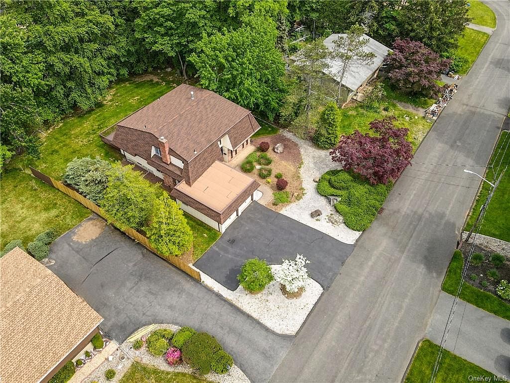 84 Tennyson Drive, Nanuet, NY 10954 Zillow