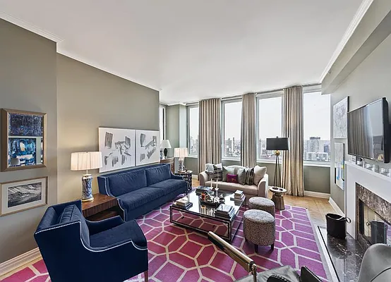 Rented by Warburg | media 36