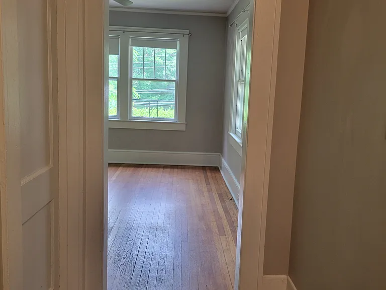 76 Lanvale Ave — Photo 11