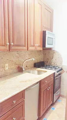 Rented by Green Line Realty | media 26