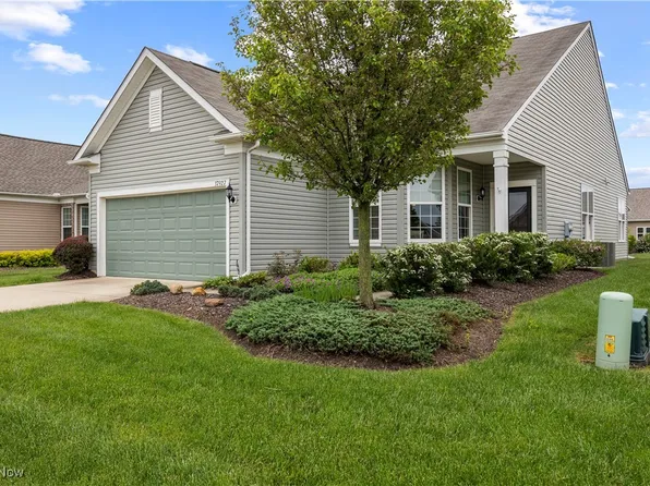 37927 Dakota Dr, North Ridgeville, OH 44039