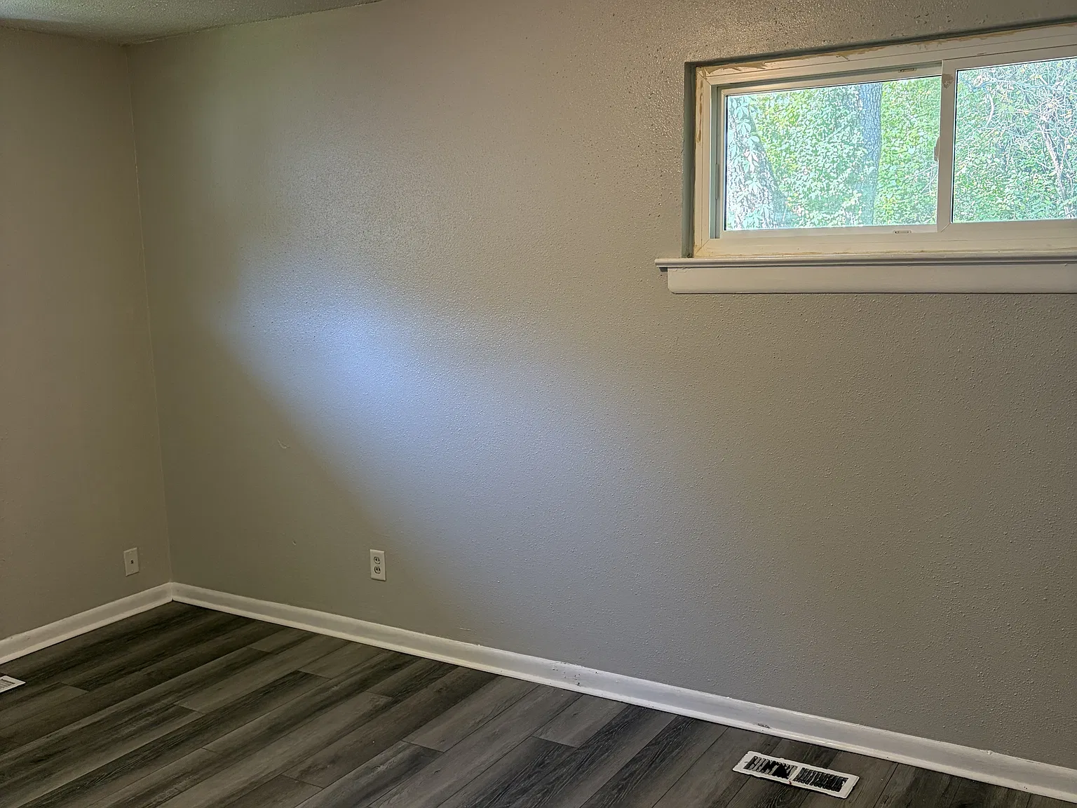 1113 Sheridan Avenue - A — Photo 4