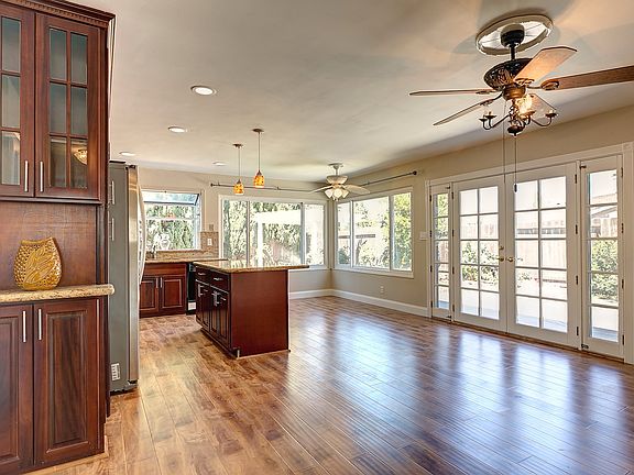 3rd image of 34460 Colville Pl #House