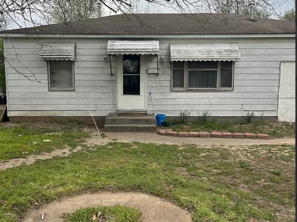 21 Edgar St, Cahokia, IL 62206