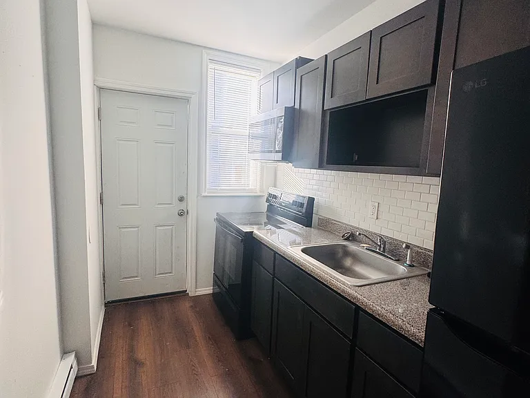 5626 N 12th St #1 — Photo 15