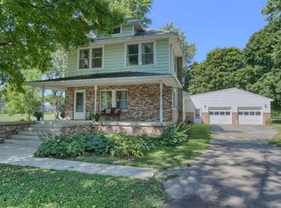 198 S Spring St, Laketon, IN 46943