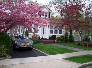 1585 Wadsworth Pl, Baldwin, NY 11510