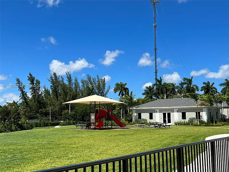 20838 NW 13th Ave — Photo 17