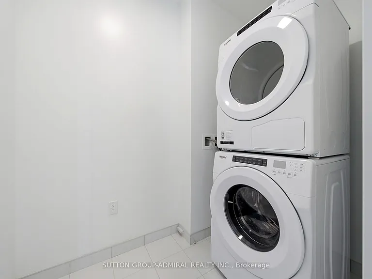858 Dupont St #Penthouse 43 — Photo 17