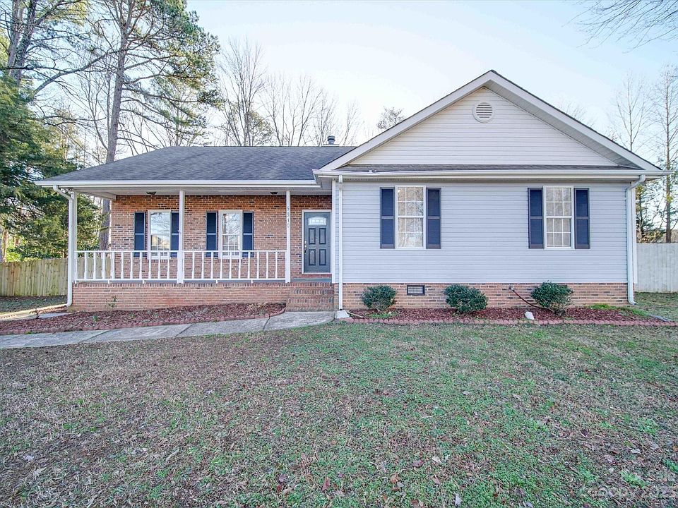 1st image of 5910 Loch Arbor Ln