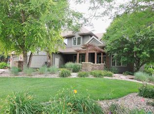 6800 E Split Rock Cir, Sioux Falls, SD 57110