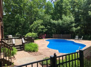 172 Burrows Hill Rd, Amston, CT 06231