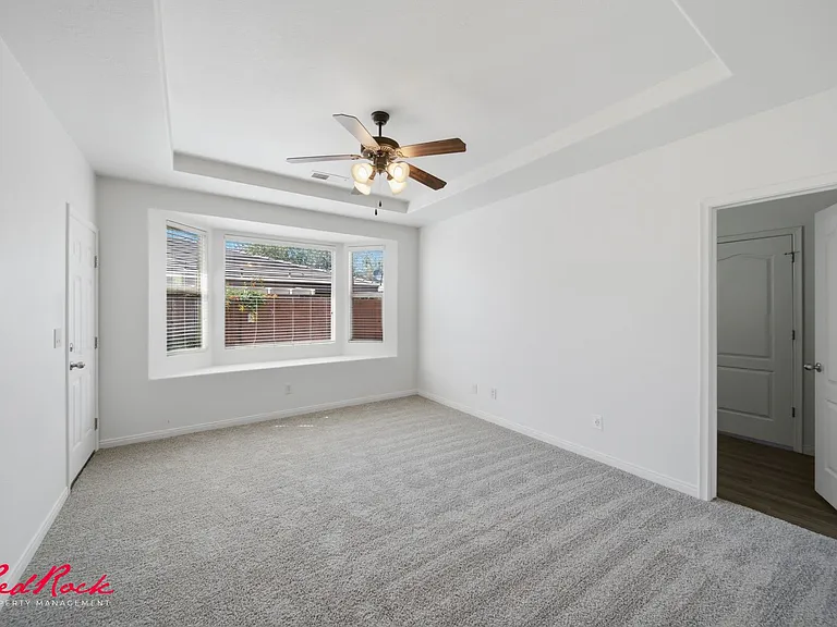 3304 W Palomar — Photo 5
