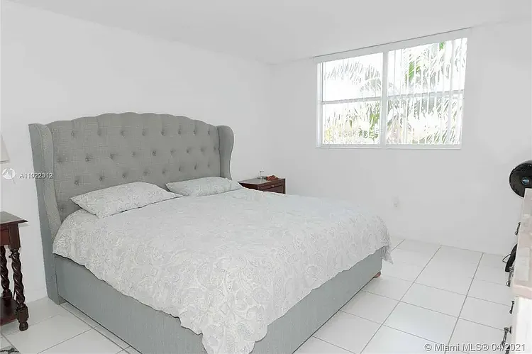 210 Seaview Dr #405 — Photo 3