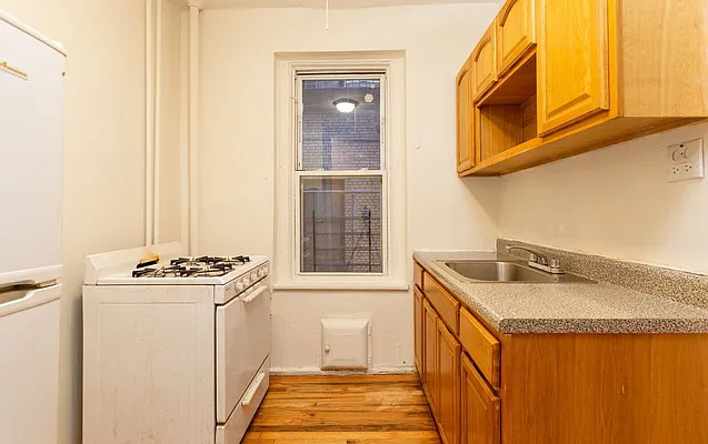 Rented by Simply Brooklyn Realty Inc | media 8