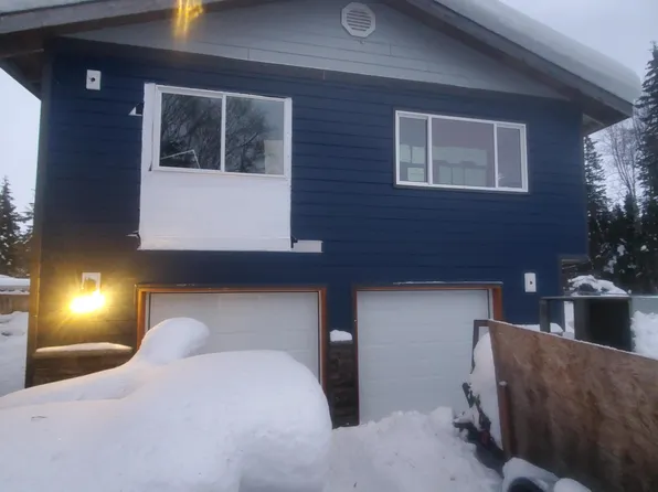 8911 Little Creek Dr, Anchorage, AK 99507