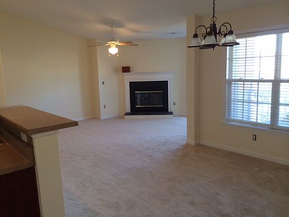 3rd image of 3624-3B Morris Farm Dr