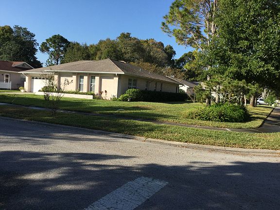 5th image of 1770 Macdonnell Dr