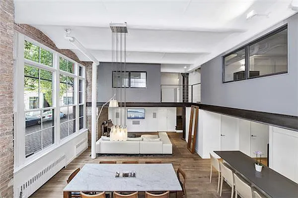 Sold by (Legacy) Elegran | media 19