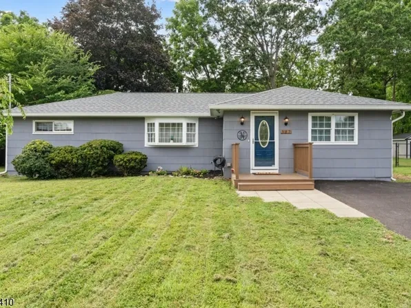 117 Carol Dr, Hackettstown Town, NJ 07840