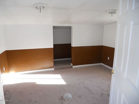 4th image of 206 N Douglas Ave