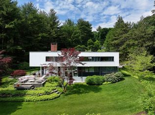 6 Moon Hill Rd, Lexington, MA 02421