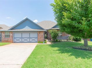 2213 Pine View Ter, Edmond, OK 73003