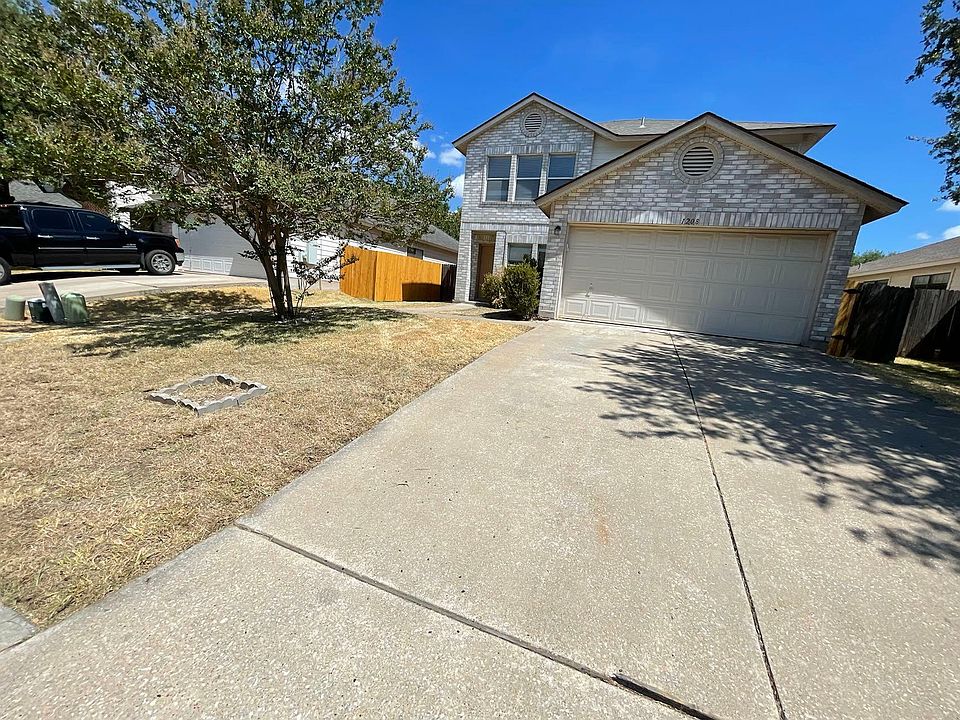 1st image of 1208 Deerhound Pl