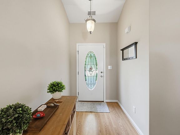 3rd image of 205 Gauley Ln