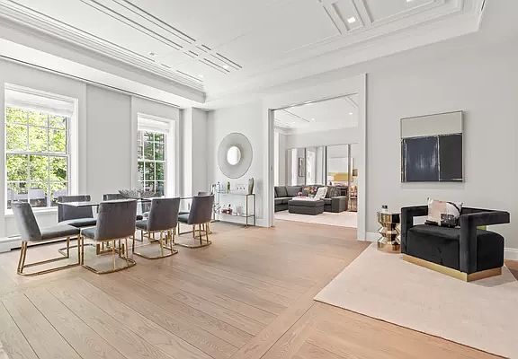 2nd image of 40 E 72nd St APT 2