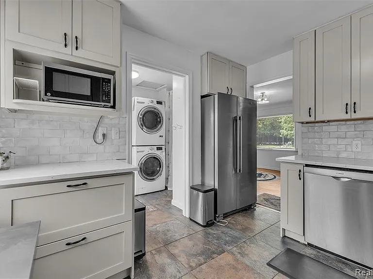 4918 Ainsley Ave — Photo 11