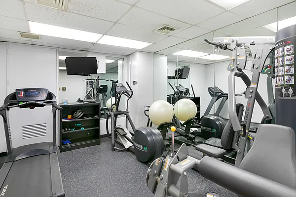 Rented by Compass | media 22