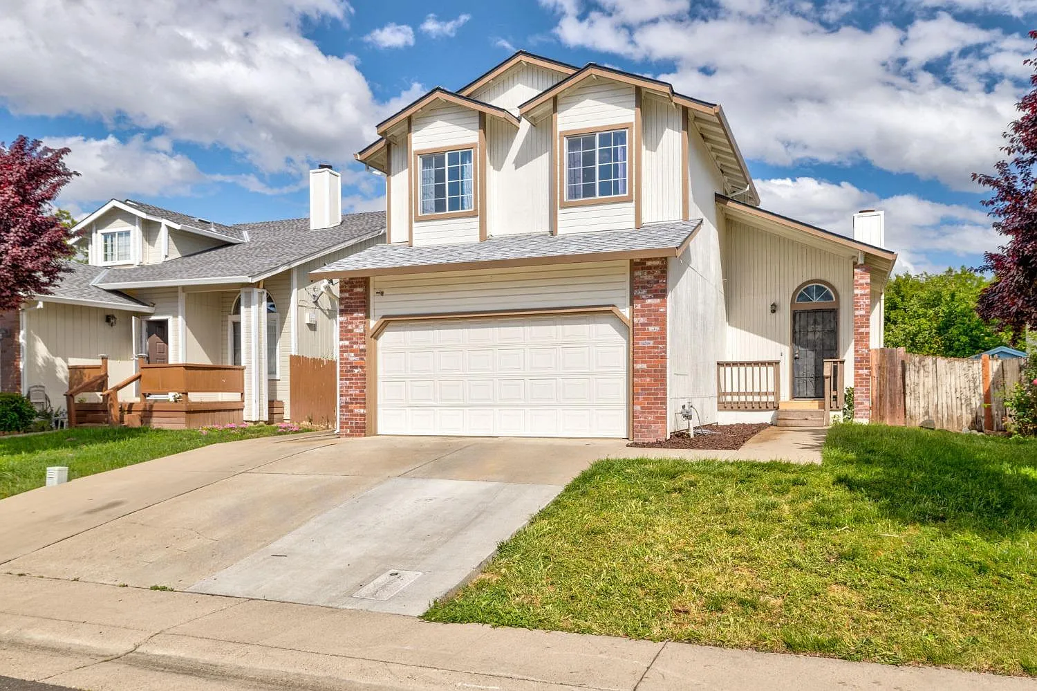130 Creekside Cir photo 1
