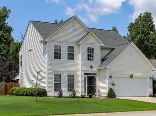 515 Timber Walk Dr, Simpsonville, SC 29681