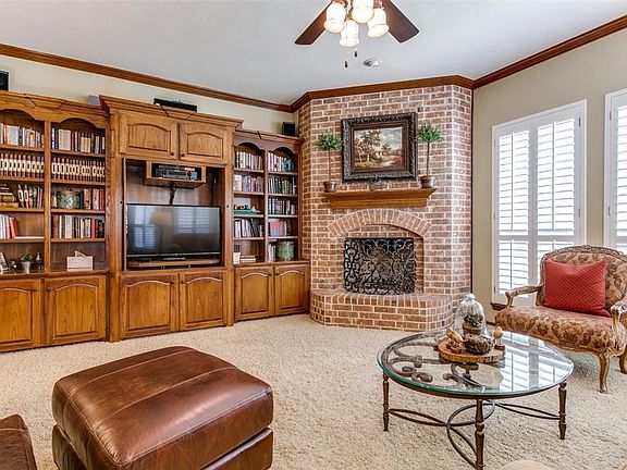5th image of 2806 Brookshire Dr