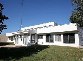 1429 N 700th St, Vandalia, IL 62471