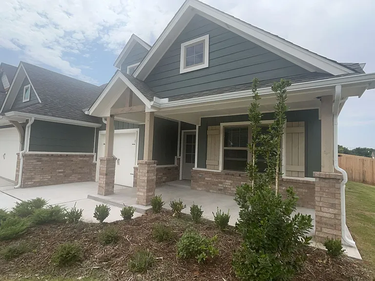 3324 Courtney Creek Dr — Photo 2